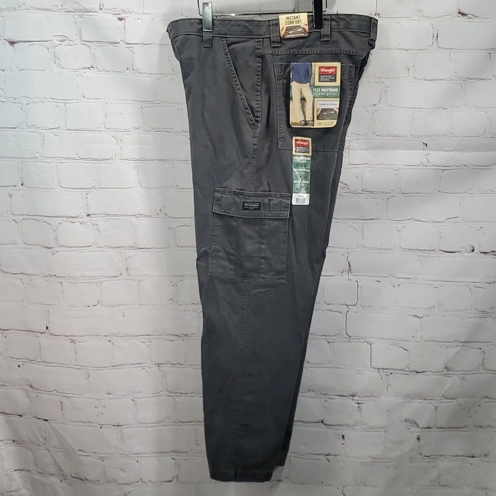 Wrangler Flex‎ Waistband Comfort Solution Series Cargo Pants Mens Size 36x30 NWT